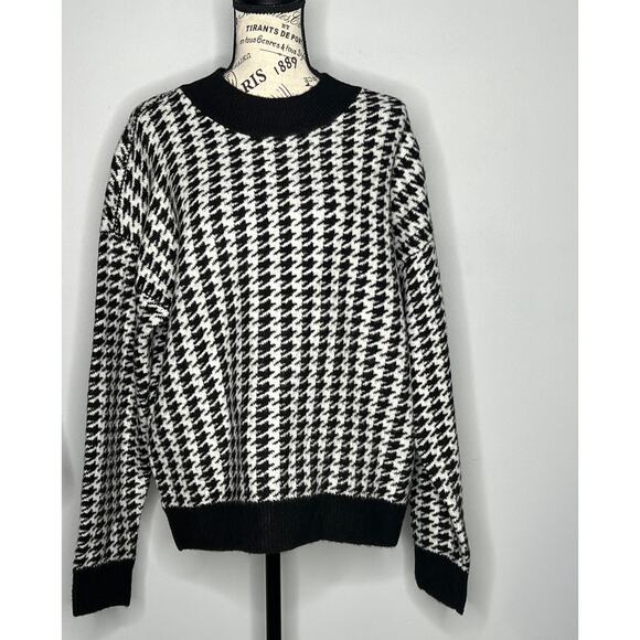 Threads 4 Thought LARGE Elexia Houndstooth Sweater - Pullover Crewneck Fluffy - Picture 12 of 12